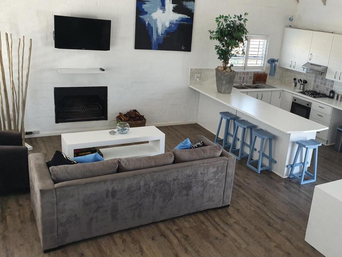 The Tiki Hut Apartment *