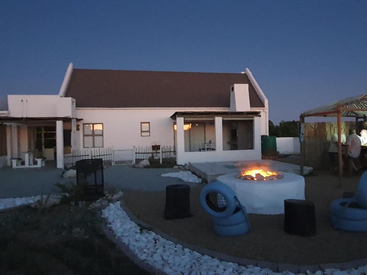 The Tiki Hut Apartment