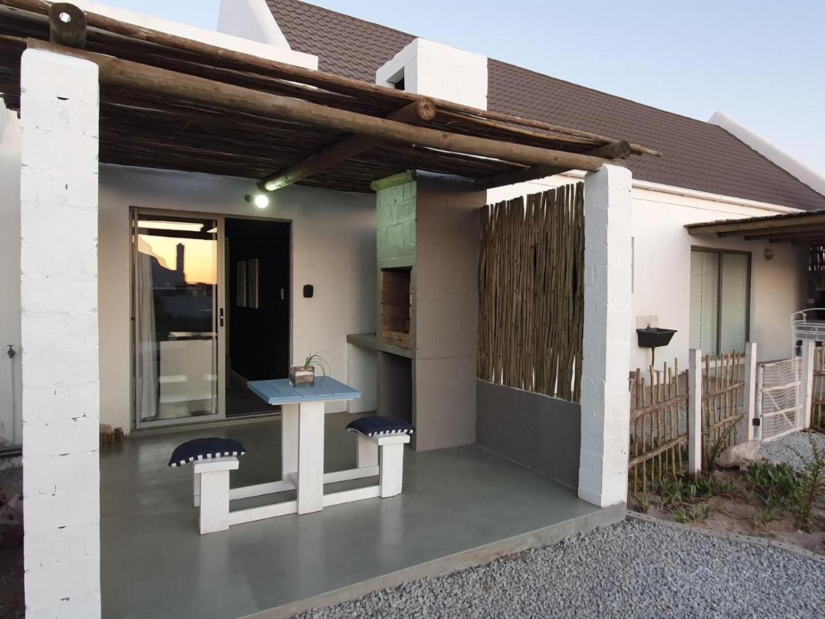 The Tiki Hut Apartment *